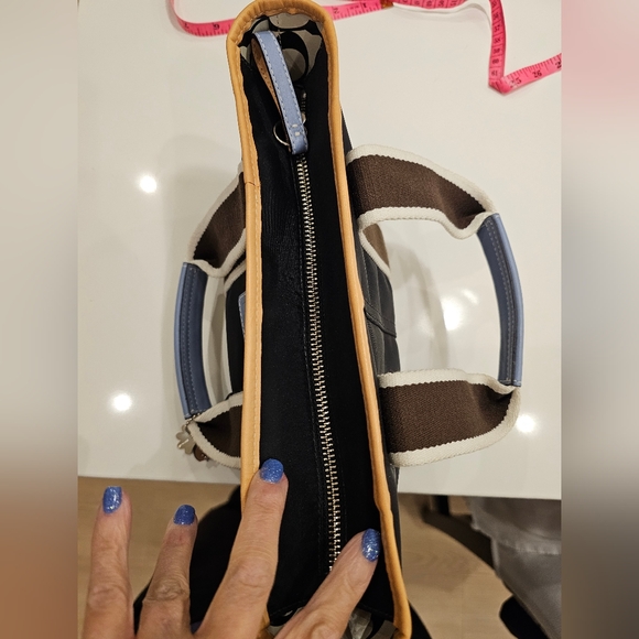 NWT Coach Hampton Weekend Women’s Handbag Purse Small Black Tote - Picture 5 of 9